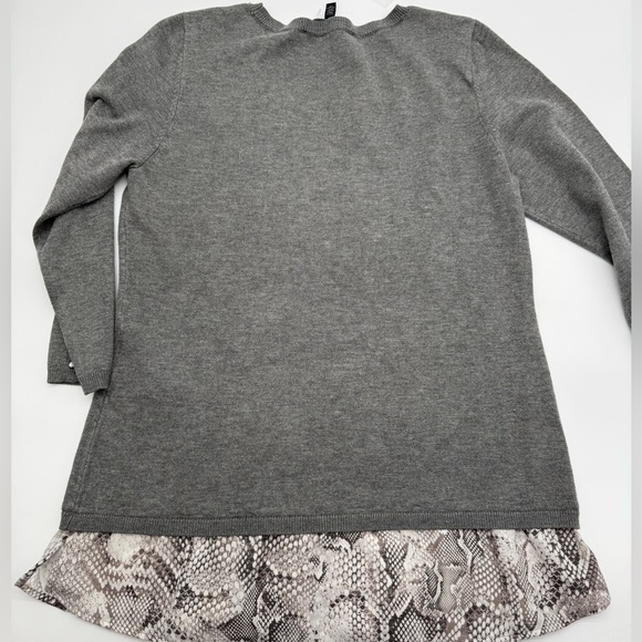 Women’s White House Black Market gray Layered Snakeskin Shirt Sweater NWT Sz S - Picture 13 of 13